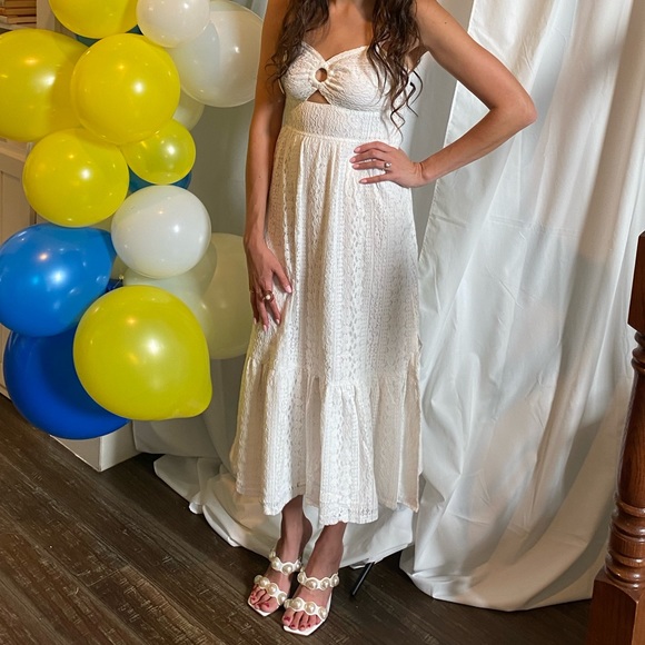 White lace midi dress - Picture 7 of 7